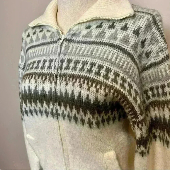 Vintage Sears Premiere Cardigan - Picture 4 of 8